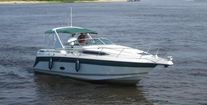 Яхта моторна REGAL COMMODORE